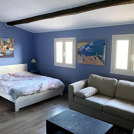 ラ・コル・シュル・ルーAgreable Chambre D'Hotes Avec Vue Sur Les Collinesアパートメント エクステリア 写真