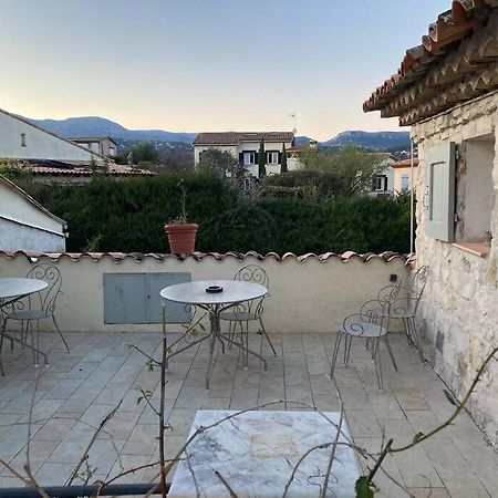 ラ・コル・シュル・ルーAgreable Chambre D'Hotes Avec Vue Sur Les Collinesアパートメント エクステリア 写真