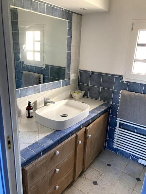 ラ・コル・シュル・ルーAgreable Chambre D'Hotes Avec Vue Sur Les Collinesアパートメント エクステリア 写真